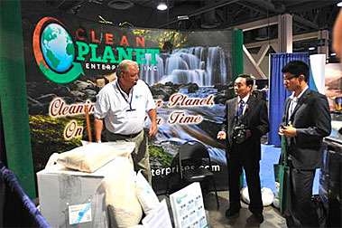 photo from Clean Pacific 2009, Delegates from China visit the Clean Pacific exhibit area